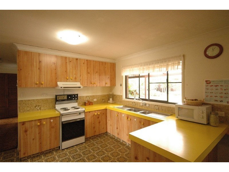 12 Terrica Court, Glenvale QLD 4350