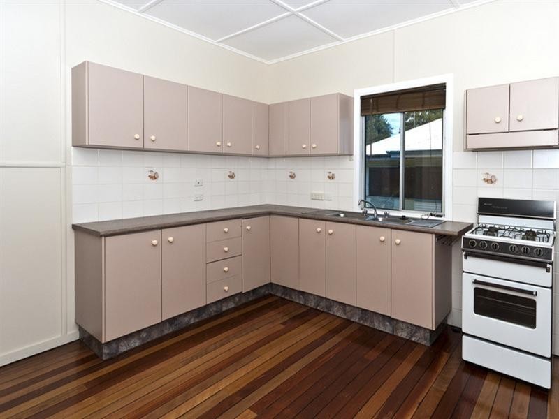 19 Christmas Street, North Toowoomba QLD 4350