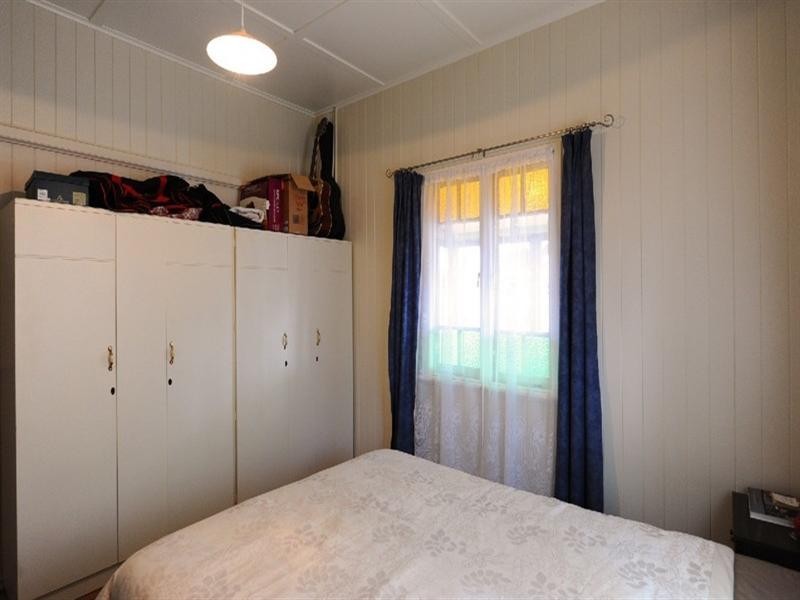 32 Isaac Street, North Toowoomba QLD 4350