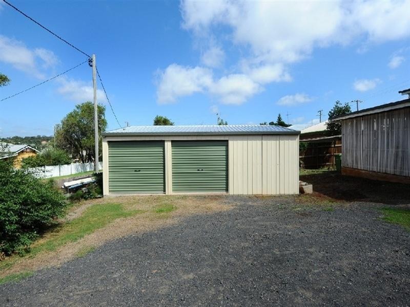 32 Isaac Street, North Toowoomba QLD 4350