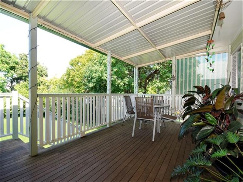 30 Geoffrey Street, Mount Lofty QLD 4350