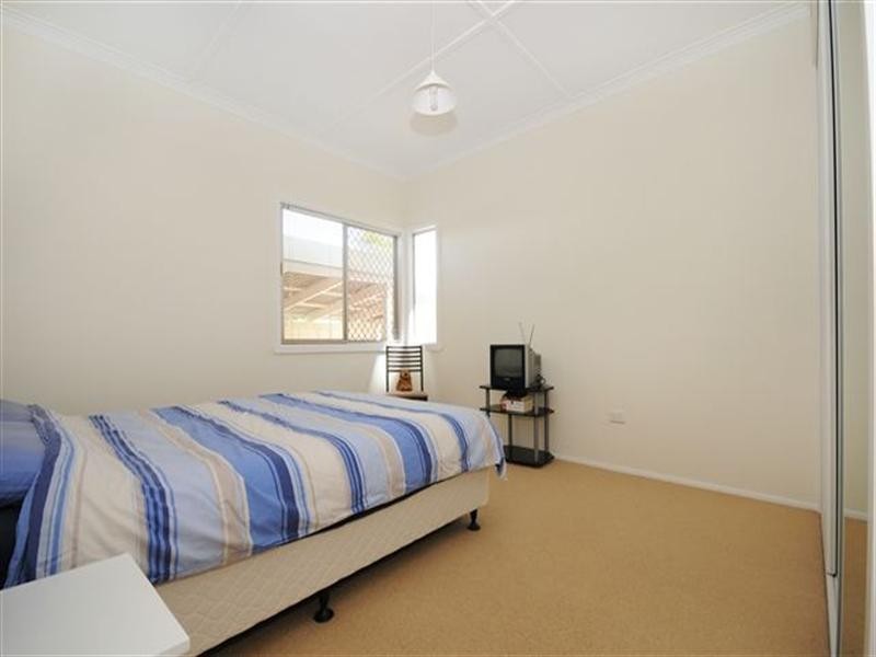 30 Geoffrey Street, Mount Lofty QLD 4350