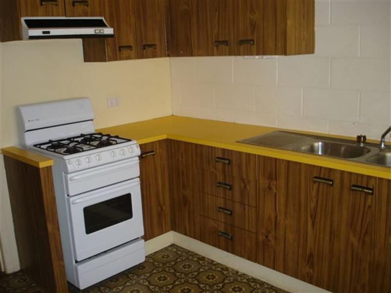 4/329 Hume Street, South Toowoomba QLD 4350