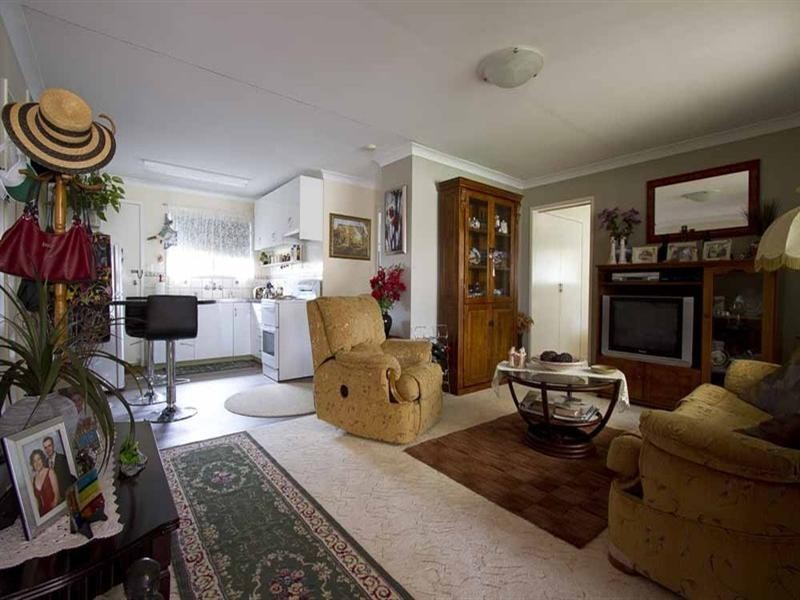 Unit 2 481 Bridge Street, Wilsonton QLD 4350