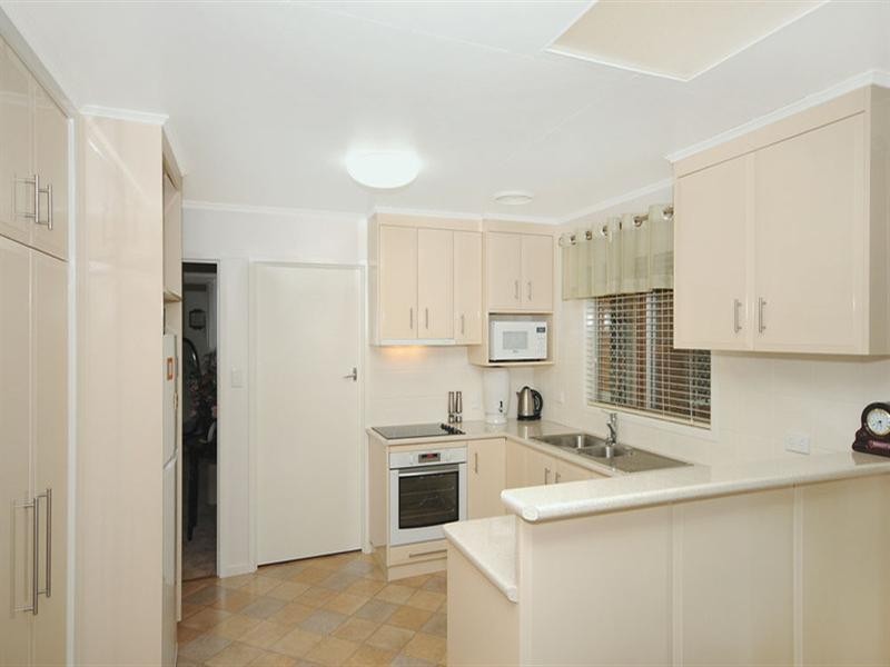 279 Tor Street, Wilsonton QLD 4350