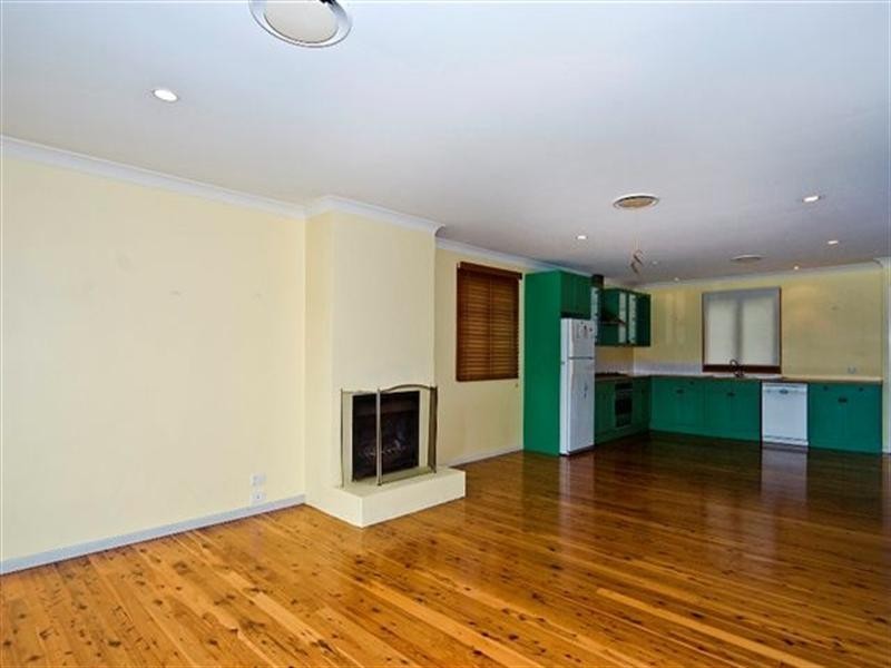 49 Martini Street, Mount Lofty QLD 4350