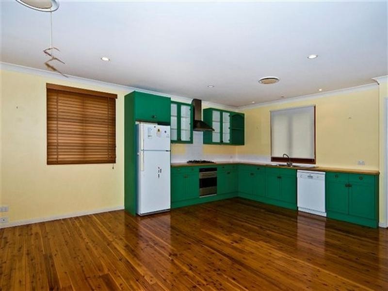 49 Martini Street, Mount Lofty QLD 4350