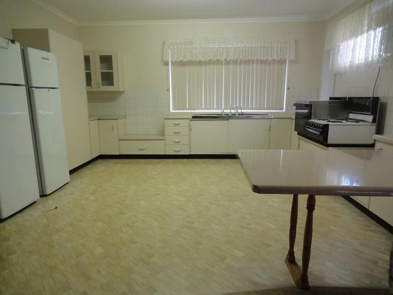 25 Bouganvillea Drive, Middle Ridge QLD 4350