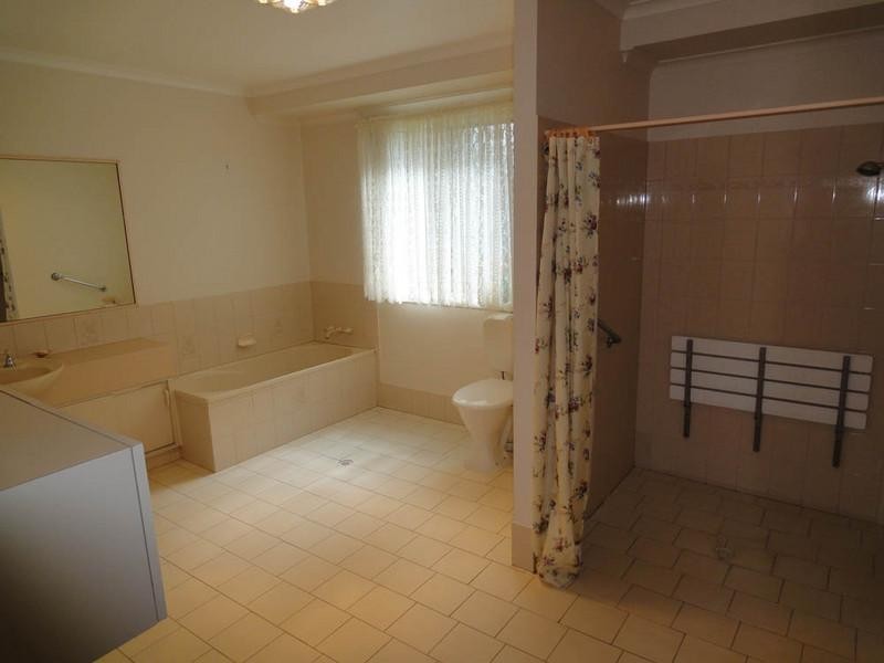 25 Bouganvillea Drive, Middle Ridge QLD 4350