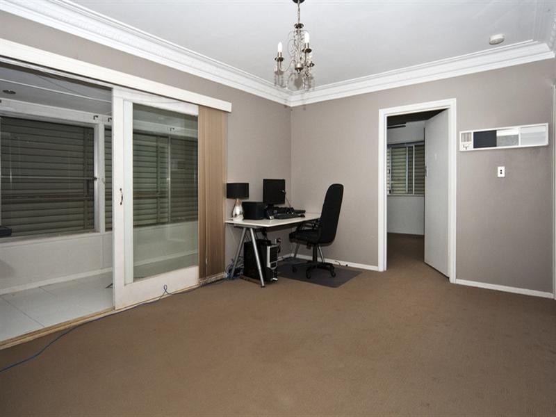 12 Market Street, South Toowoomba QLD 4350