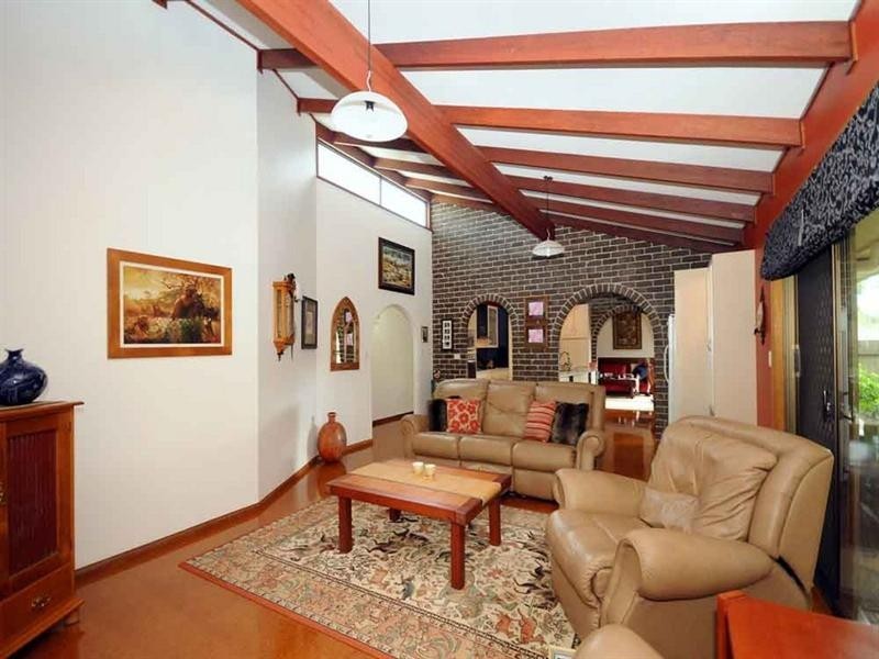 6 Marguerita Court, Centenary Heights QLD 4350