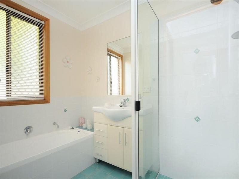 6 Marguerita Court, Centenary Heights QLD 4350