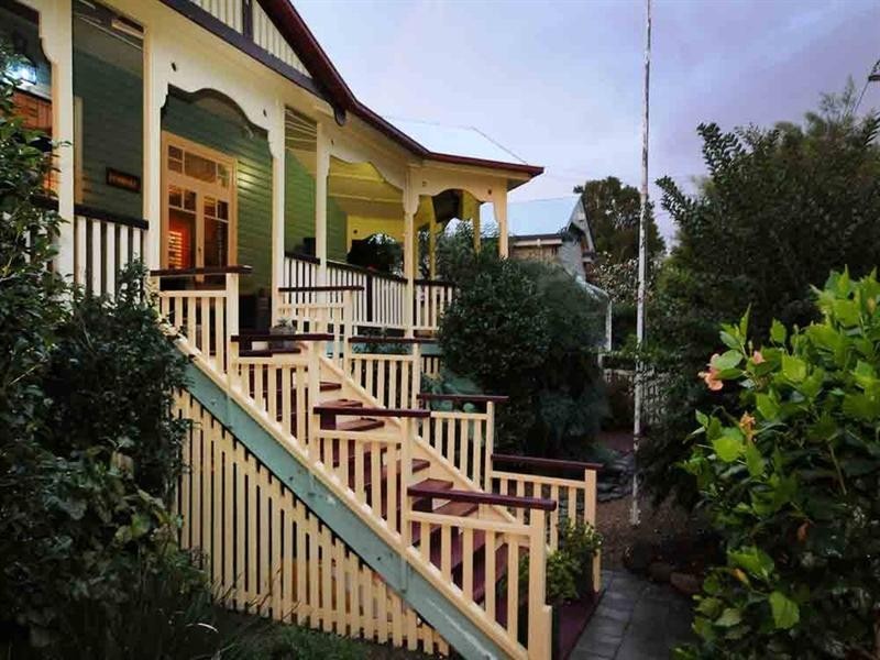 17 Godsall Street, East Toowoomba QLD 4350