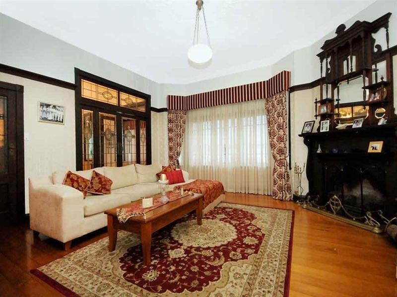 17 Godsall Street, East Toowoomba QLD 4350