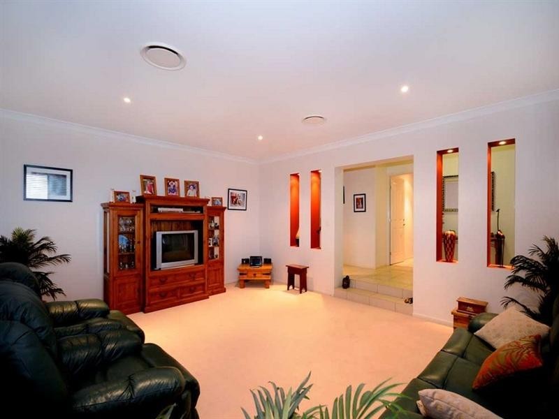 19 Roderick Court, Cotswold Hills QLD 4350