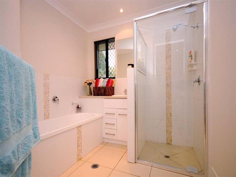 19 Roderick Court, Cotswold Hills QLD 4350