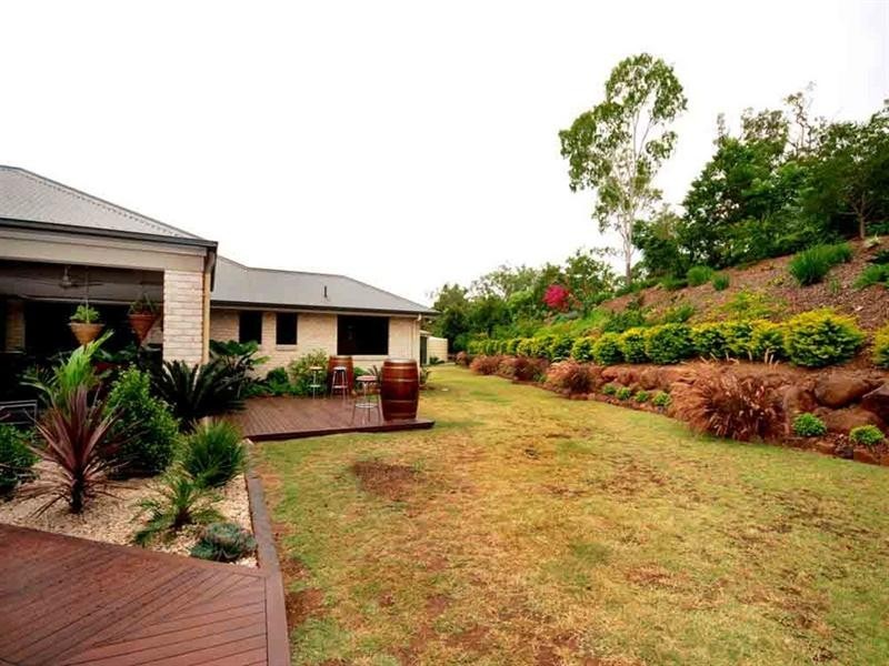19 Roderick Court, Cotswold Hills QLD 4350
