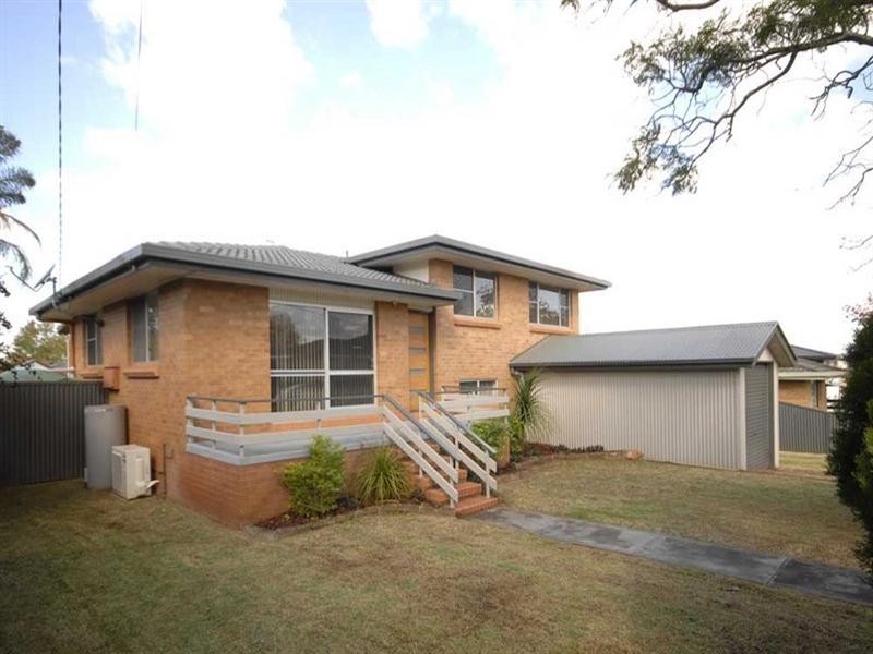 6 Raelyn Court, Centenary Heights QLD 4350