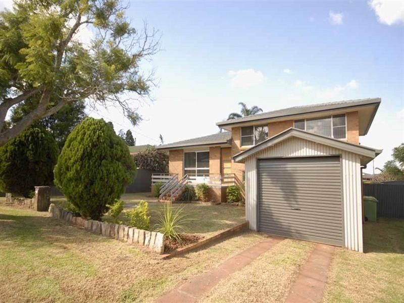 6 Raelyn Court, Centenary Heights QLD 4350