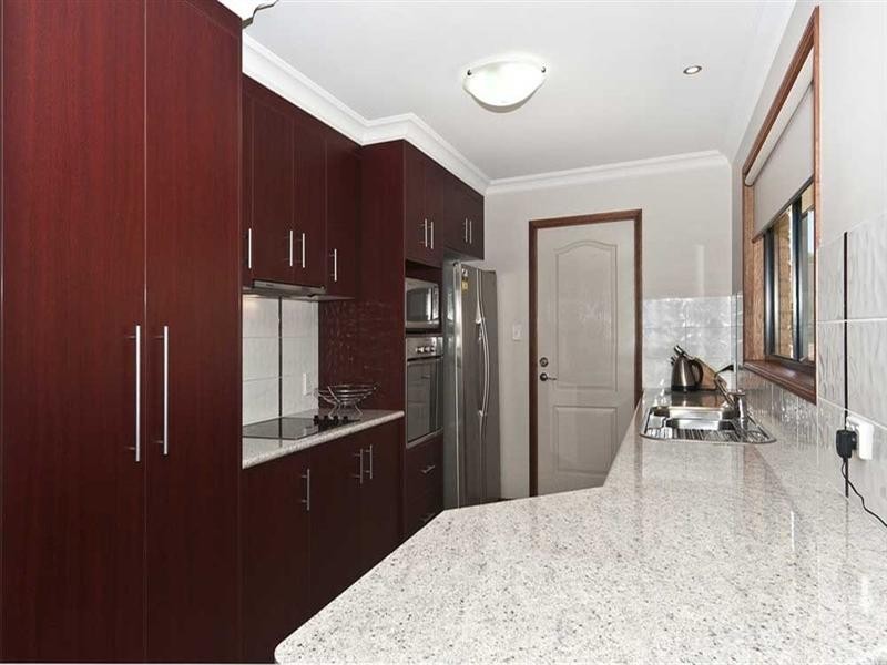 2 Barambah Street, Glenvale QLD 4350