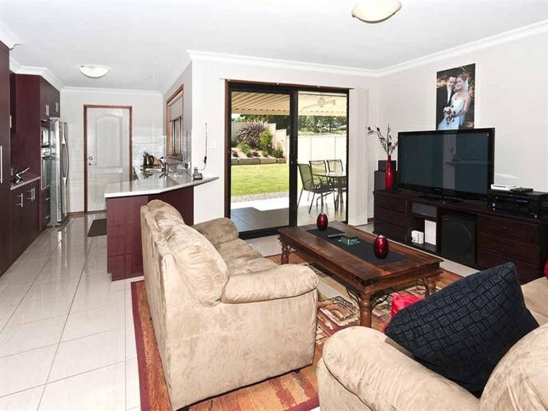 2 Barambah Street, Glenvale QLD 4350