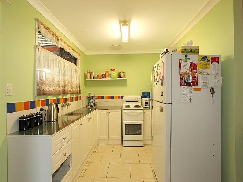 27 Wine Drive, Wilsonton Heights QLD 4350