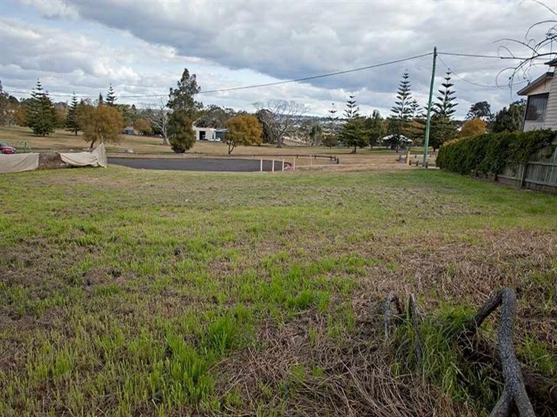 34 Mooney Street, Harlaxton QLD 4350