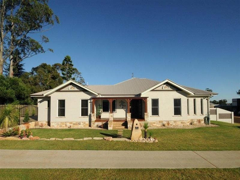 451 Mackenzie Street, Middle Ridge QLD 4350