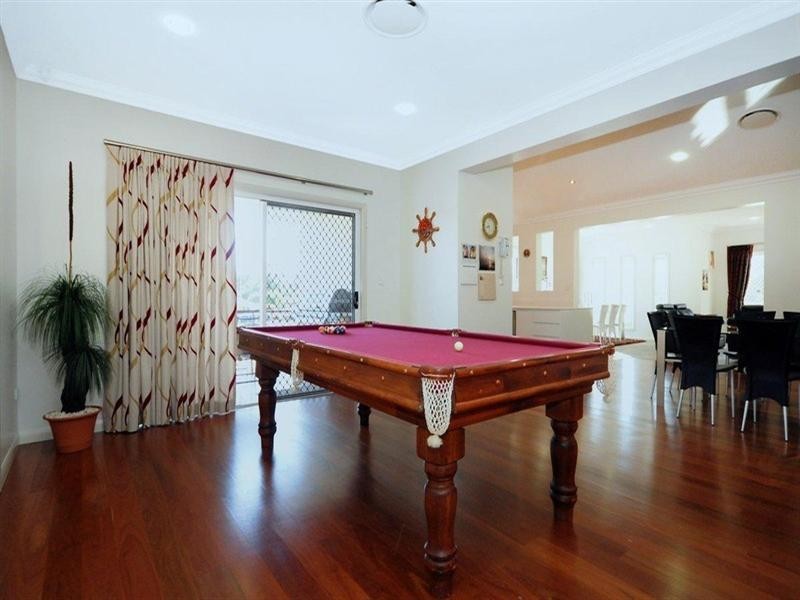 451 Mackenzie Street, Middle Ridge QLD 4350