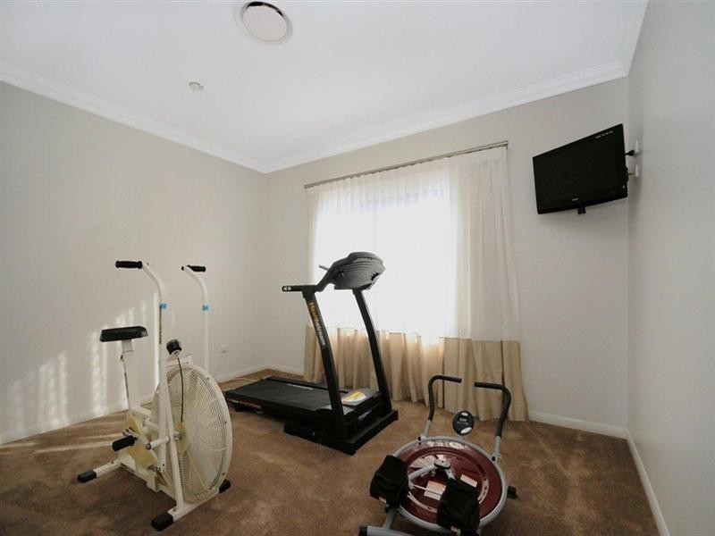 451 Mackenzie Street, Middle Ridge QLD 4350