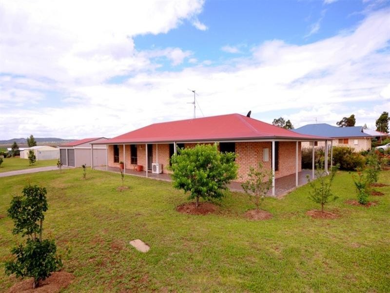 2 Richards Avenue, Cambooya QLD 4358