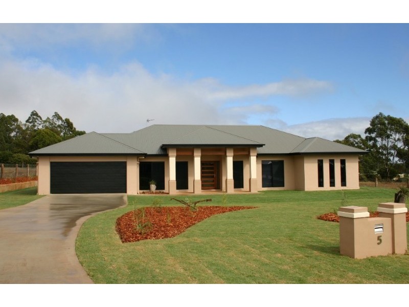 5 Jack Street, Highfields QLD 4352