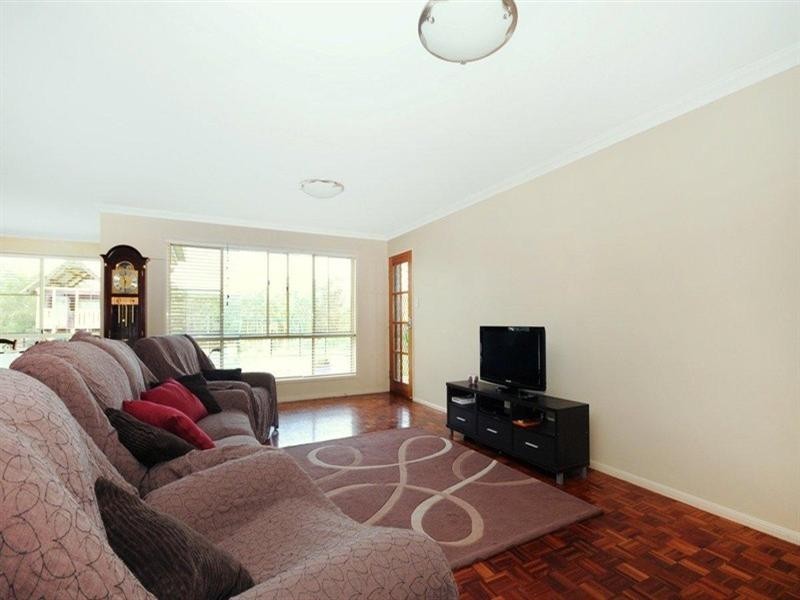 125 Smith Creek Road, Vale View QLD 4352