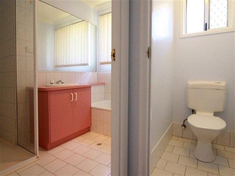 16 Reisling Court, Wilsonton Heights QLD 4350