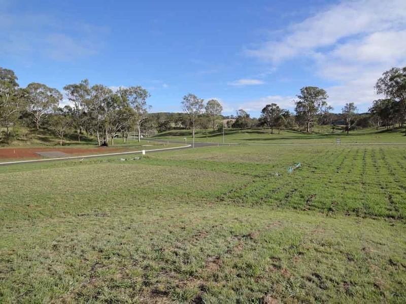 Carinya Parks Estate, Hodgson Vale QLD 4352