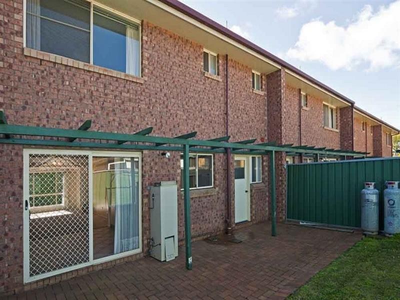 3/355 Tor Street, Newtown QLD 4350