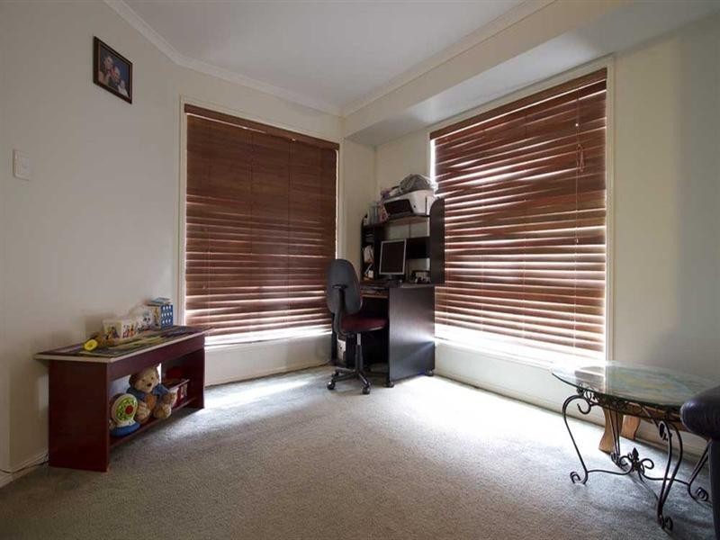 5 Macrossan Street, Cranley QLD 4350