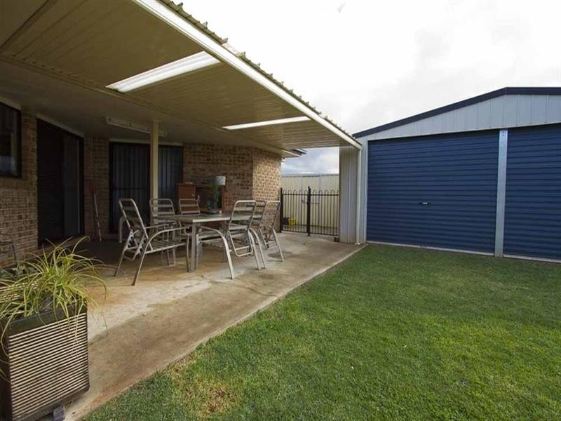5 Macrossan Street, Cranley QLD 4350