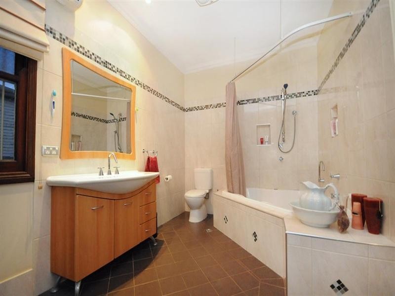 112 North Street, North Toowoomba QLD 4350