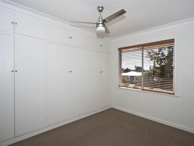 304 South Street, Harristown QLD 4350