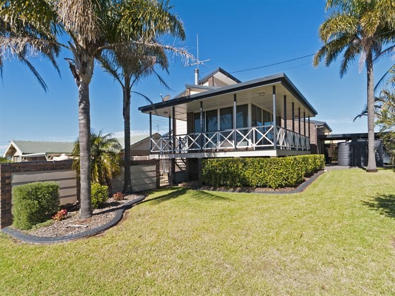 2 Bischof Street, Wilsonton Heights QLD 4350