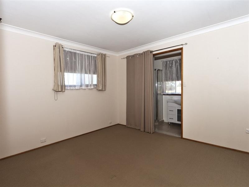 2 Bischof Street, Wilsonton Heights QLD 4350