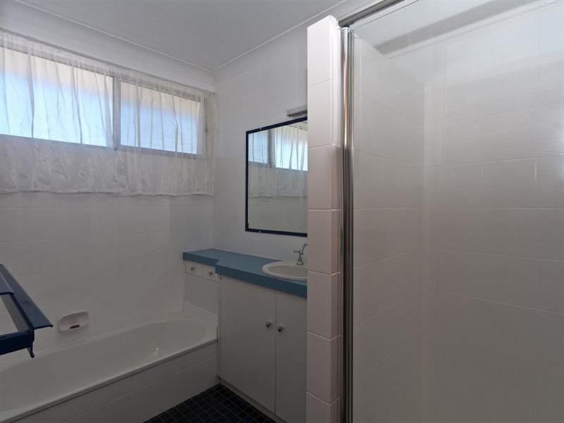 2 Bischof Street, Wilsonton Heights QLD 4350