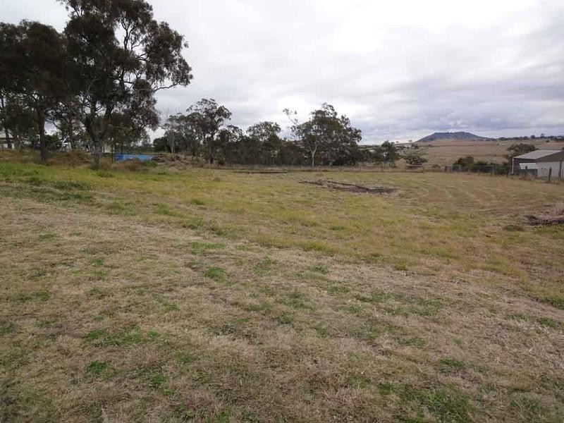 3 Ella Court, Cotswold Hills QLD 4350