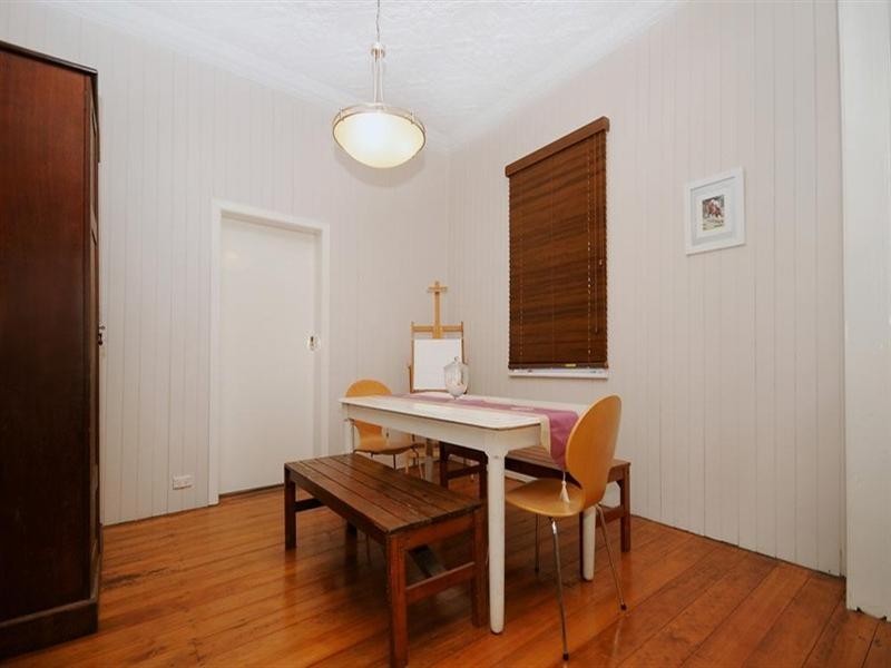 64 Jellicoe Street, Mount Lofty QLD 4350