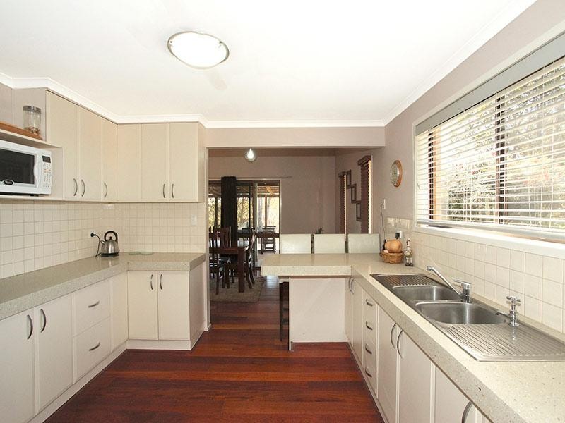 587 Perseverance Dam Road, Crows Nest QLD 4355