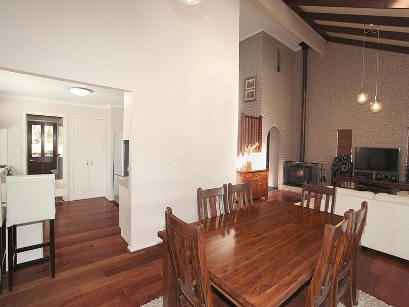 587 Perseverance Dam Road, Crows Nest QLD 4355