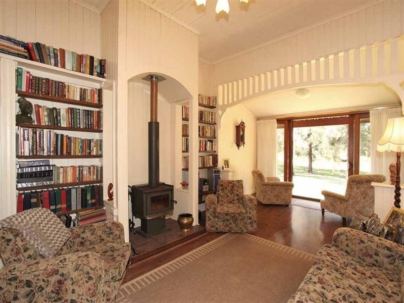 14 Paulsens Road, Gowrie Junction QLD 4352