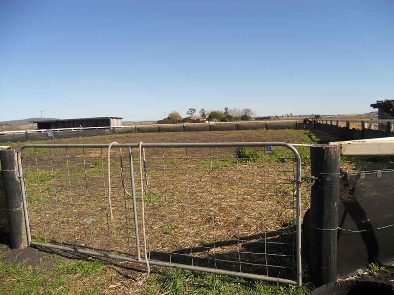 11 Railway Parade, Cambooya QLD 4358