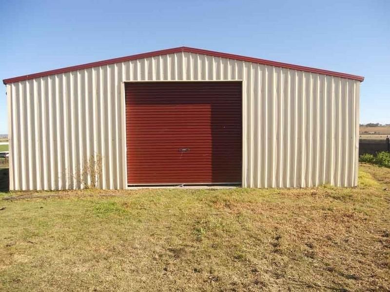 11 Railway Parade, Cambooya QLD 4358